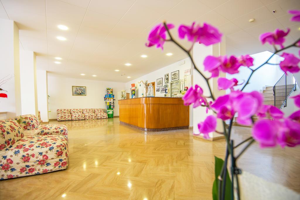 Hotel Venezia Cattolica Luaran gambar